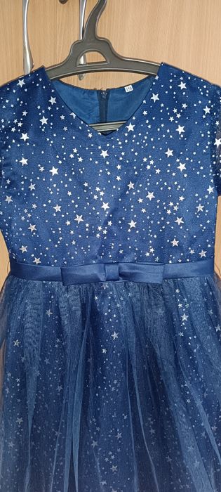 Продам платье для девочки