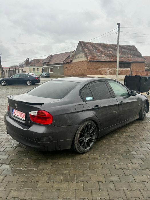 Vand sau schimb bmw 320i
