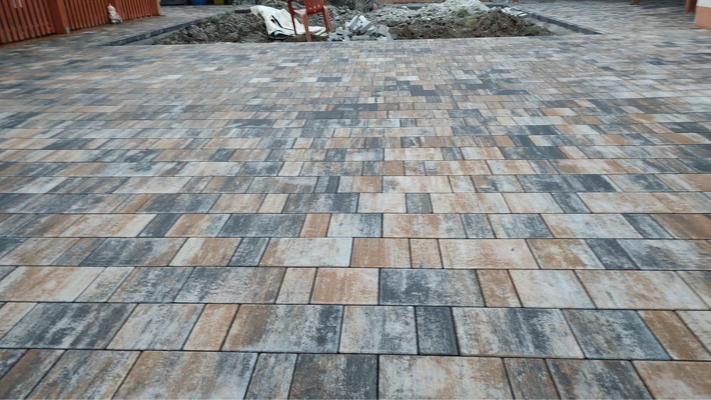 Montaj pavaj.borduri.dale.pavele. pavaje. terasamente pregatim