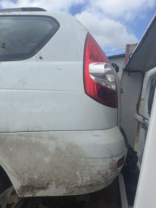 Продам приору по запчастям