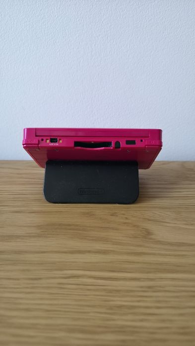 Nintendo 3DS,  Modat, 1500 jocuri, 20-în-1, gata de joacă