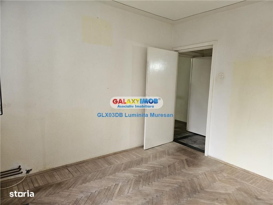 Vanzare apartament 2 camere semidecomandat Aleea Trandafirilor