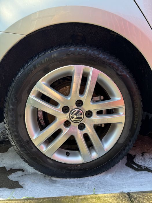 VOLKSWAGEN Jetta 2011 — imagine 4