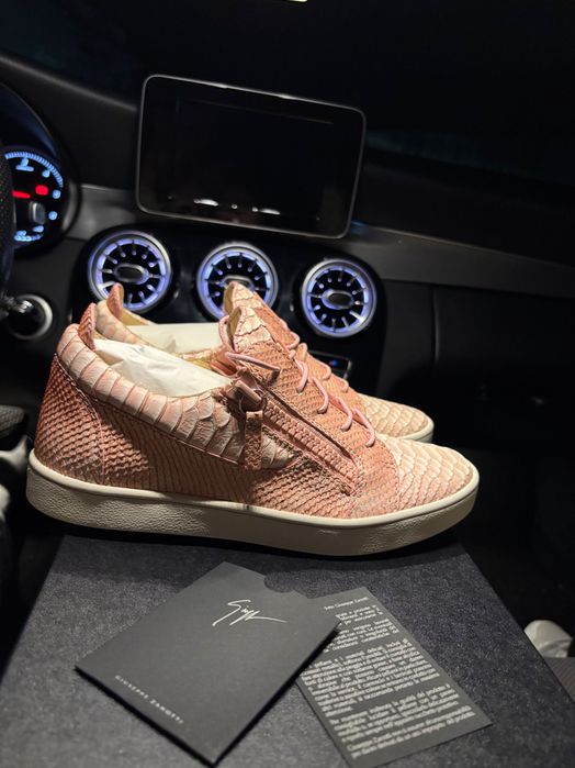 Женски обувки GIUSEPPE ZANOTTI 37