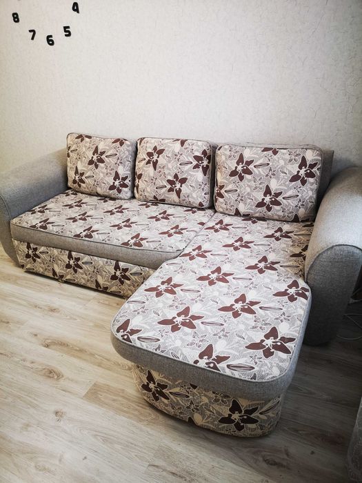 Продам Диван угловой