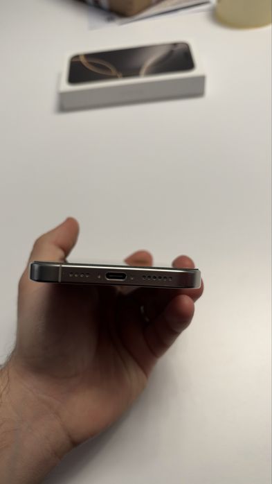 Vand telefon Apple iPhone 16 Pro Max 512 GB memorie