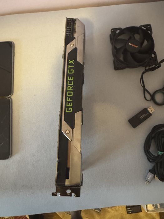 Placă video NVIDIA GTX 690 – stare foarte bună, raritate, dual GPU