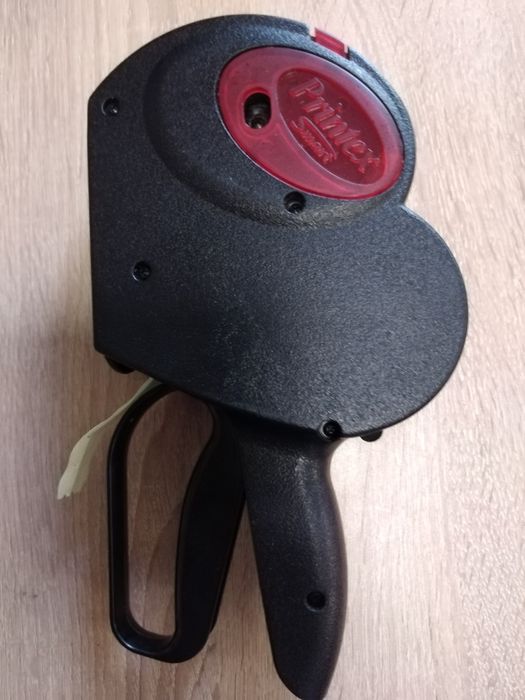 Пистолет за цени