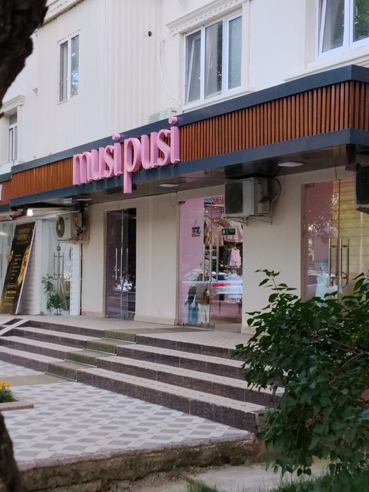 Mirzo Ulug'bek yalong'och da 2+1 honali dom sotiladi ne jiloy
