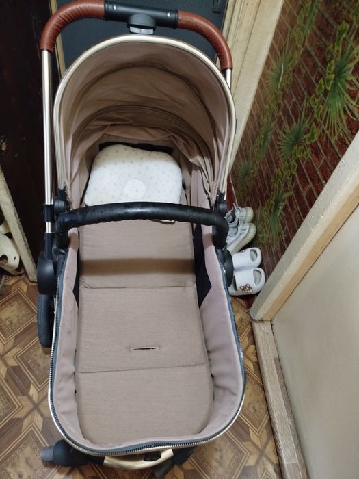 Продаётся детская коляска