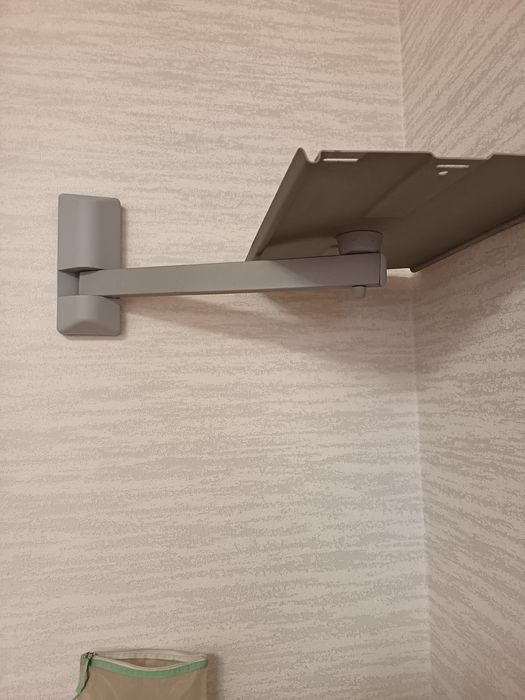 Кронштейн под телевизор и двд продам