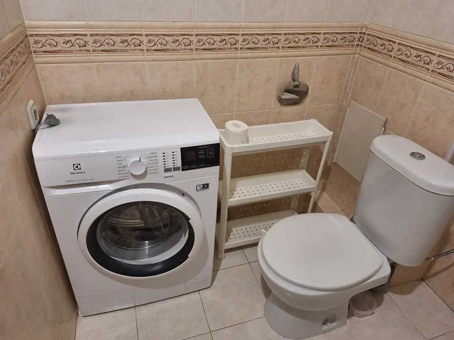 Дава се под наем Двустаен апартамент в София, Зона Б-18 - 65 кв.м за 484.5 € - Снимка #4