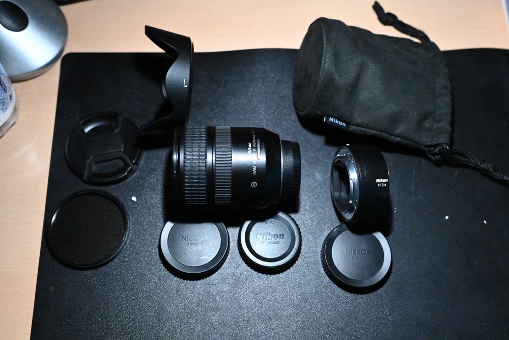 Vând pachet Nikon F 24-120mm F/4 și adaptor Nikon FTZ II