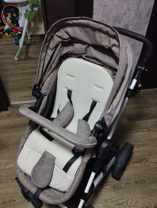 Продам коляску детскую