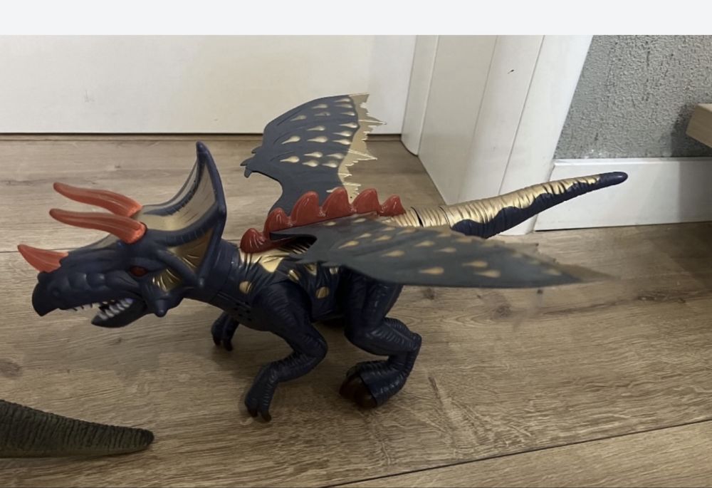 Dinozauri MaRI cu sunete si lumini