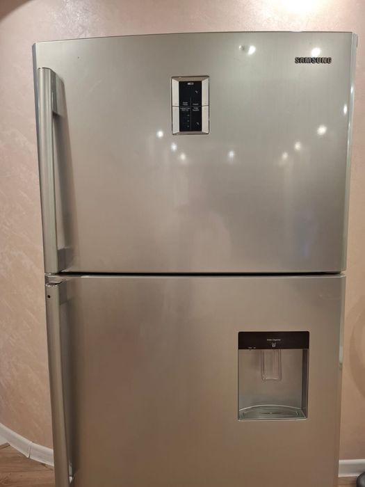 Продам холодильник Sumsung