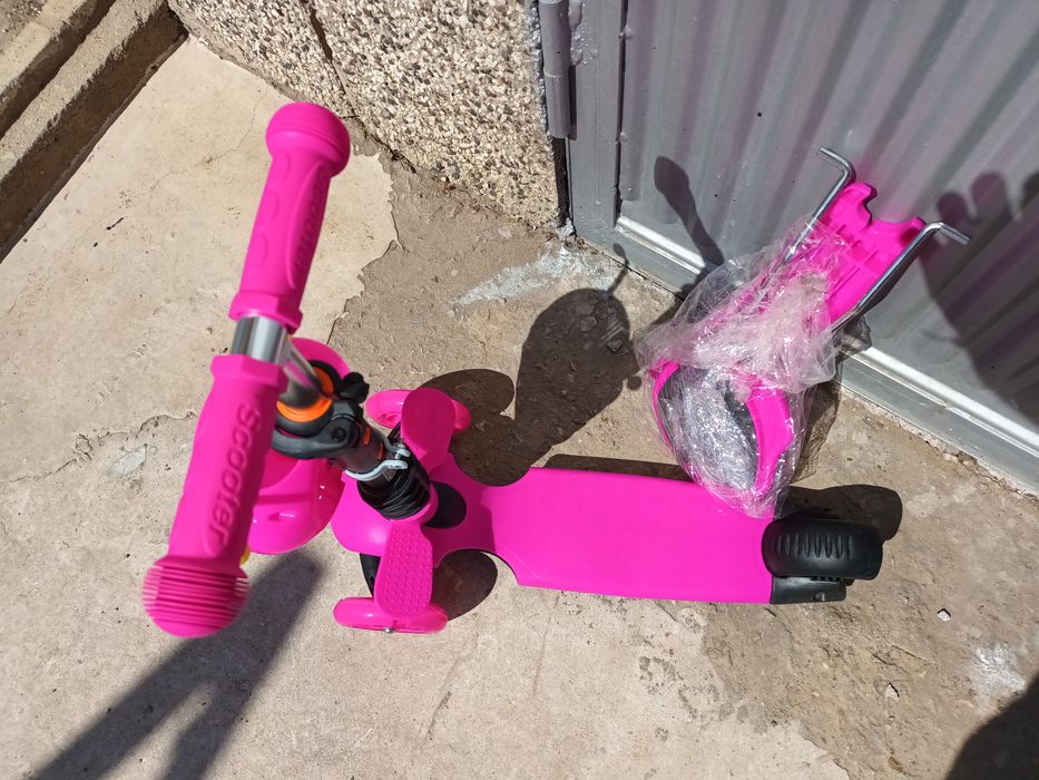 Детска тротинетка LORELLI Smart Plus Pink