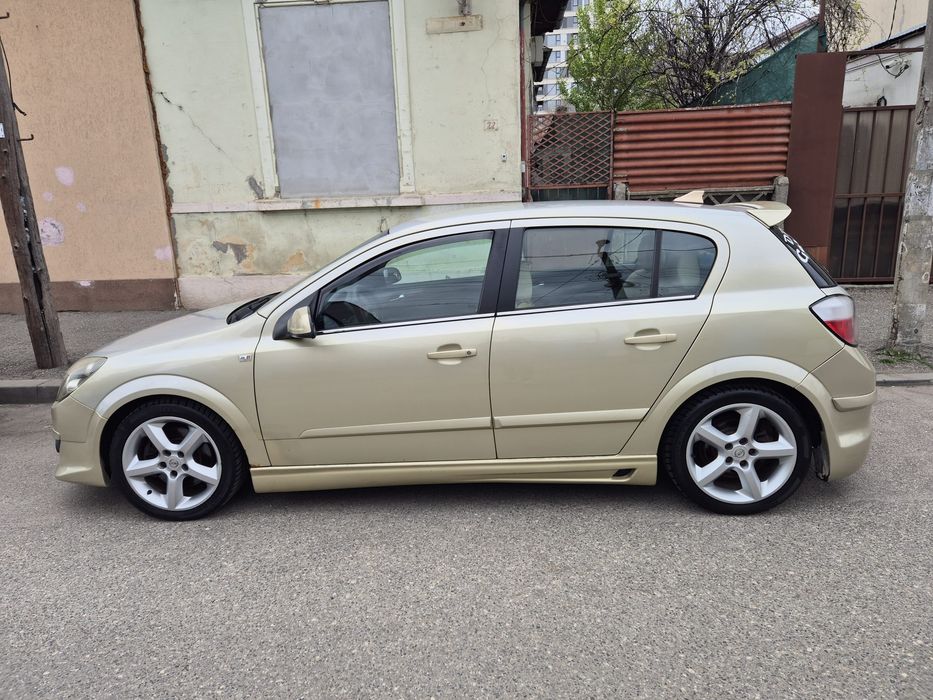 Vând Opel Astra H