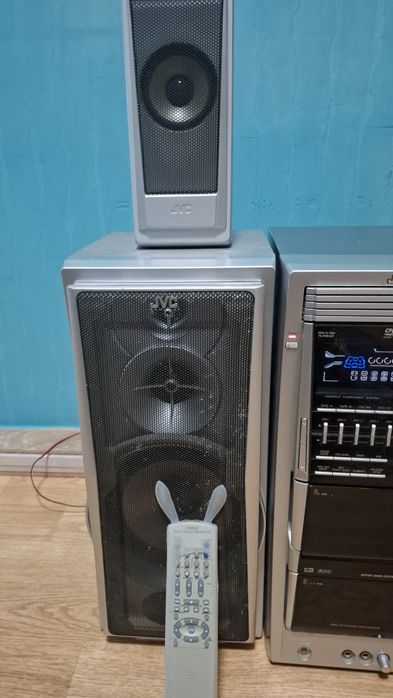 Продам музыкальный центр