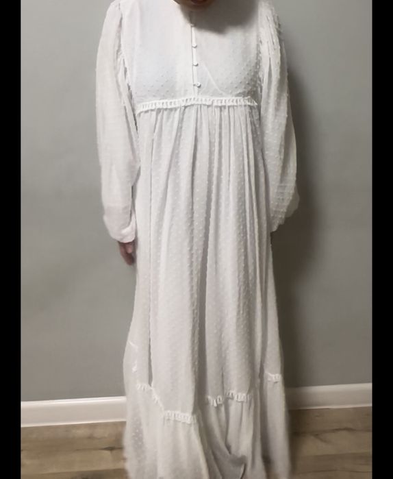 Продаётся платье длинное