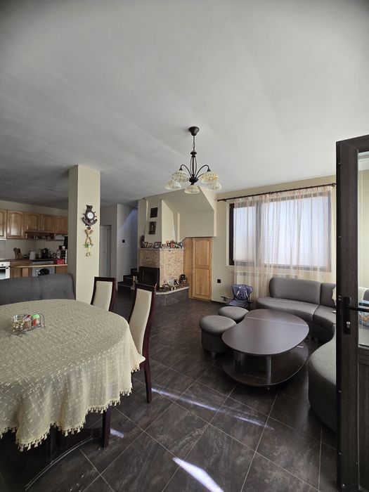 Продава се Къща в Елена - 370 кв.м за 1028 €/кв.м - Снимка #19