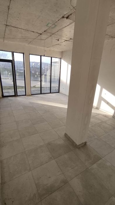 Продава се Магазин в Бургас, Меден рудник - зона А - 226 кв.м за 825 €/кв.м - Снимка #2