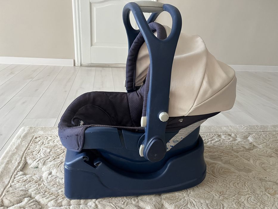 Автокресло Chicco