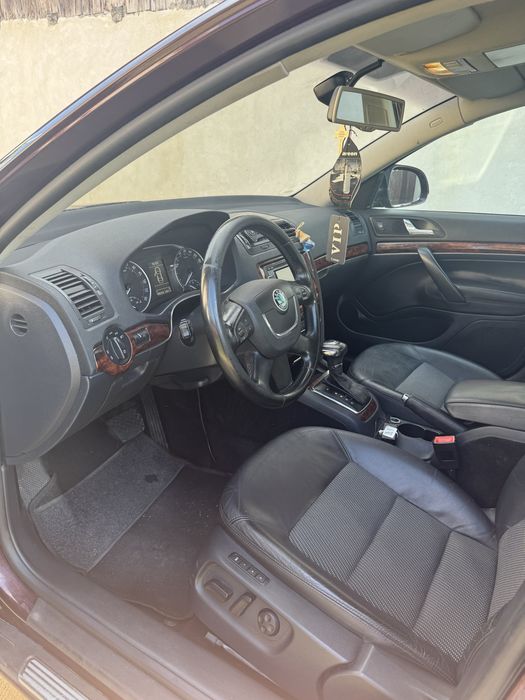 SKODA Octavia 2010 — imagine 5