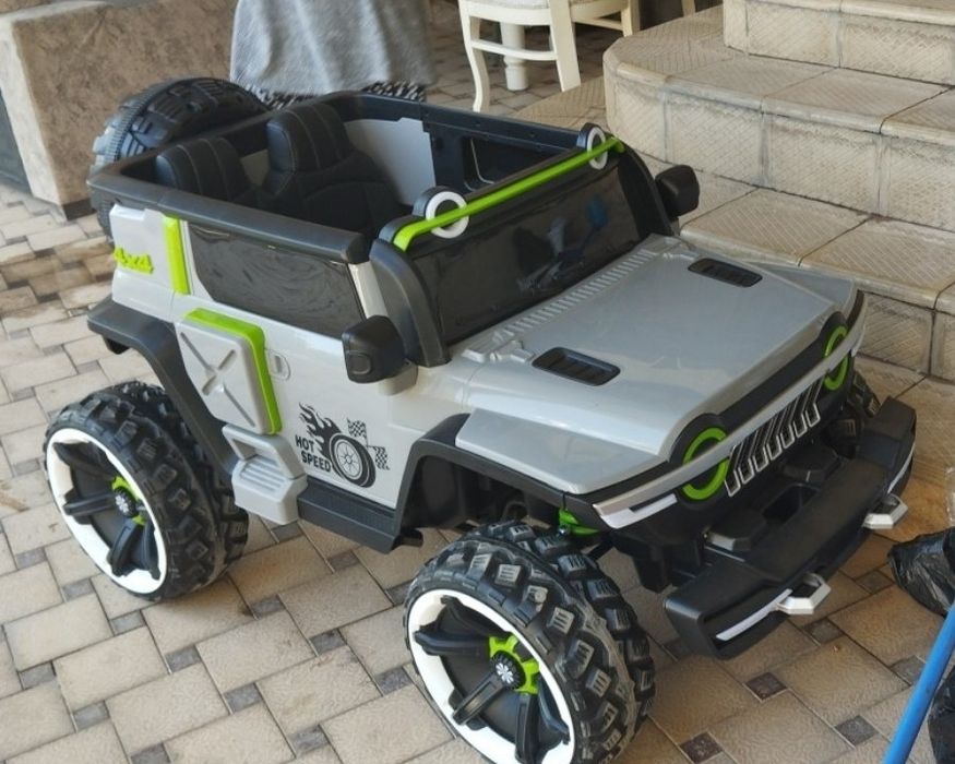 Bolalar uchun JEEP mashina sotiladi
