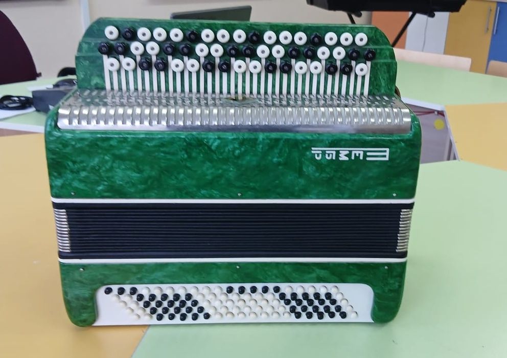 Баян  в отличном состоянии