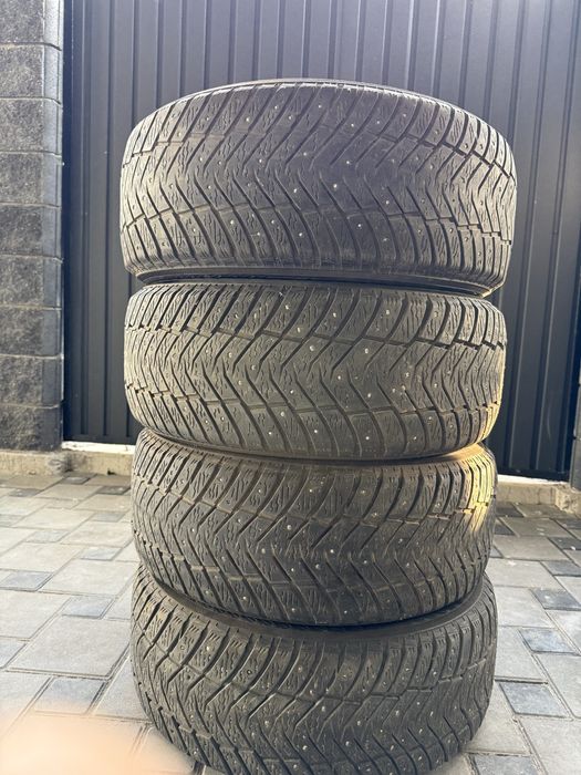 Продам зимнюю резину r17