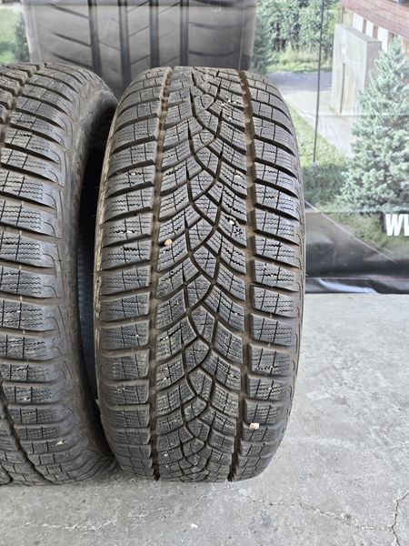 215/55/17 GOODYEAR 2бр