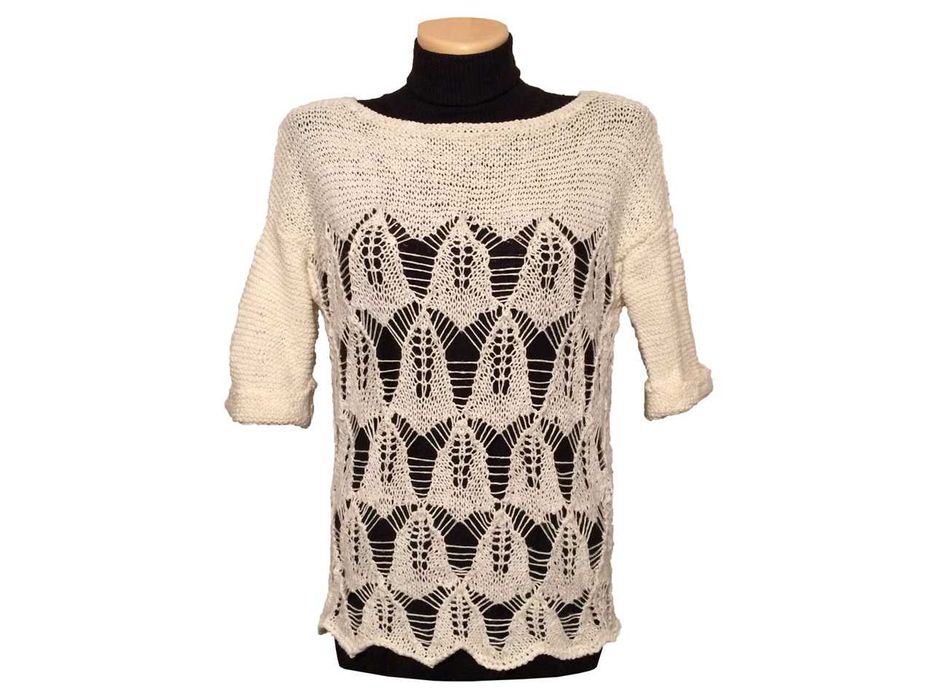 Вязаный пуловер ручной работы