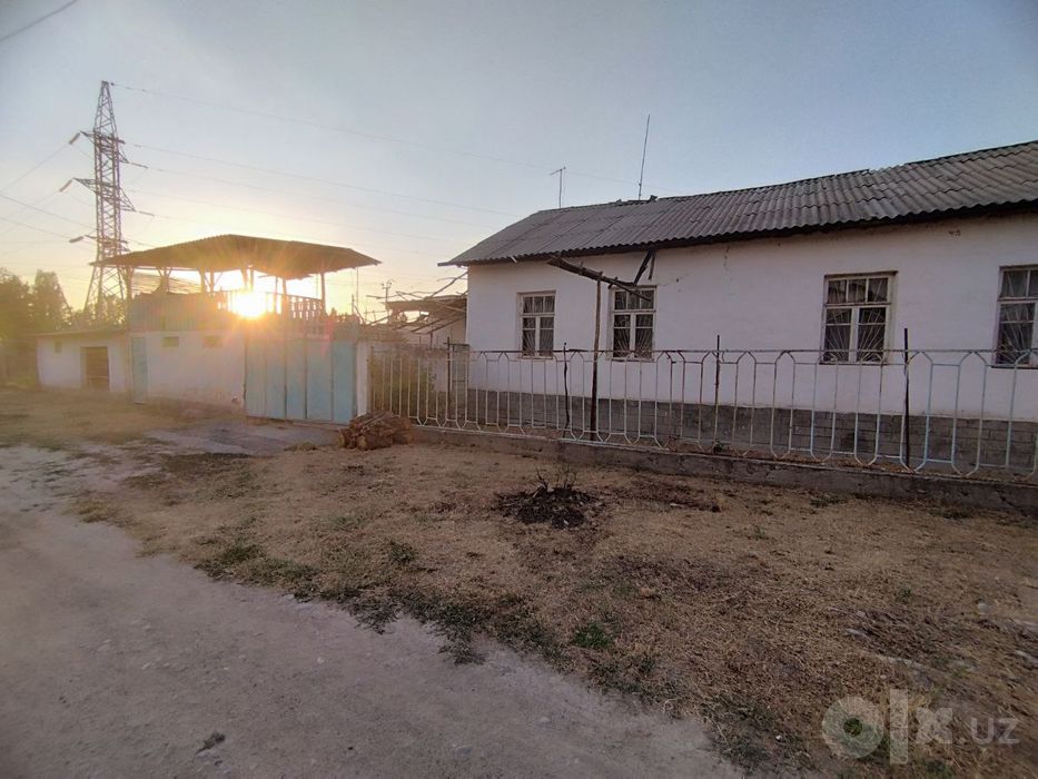 10 соток в центре Янгибазара
