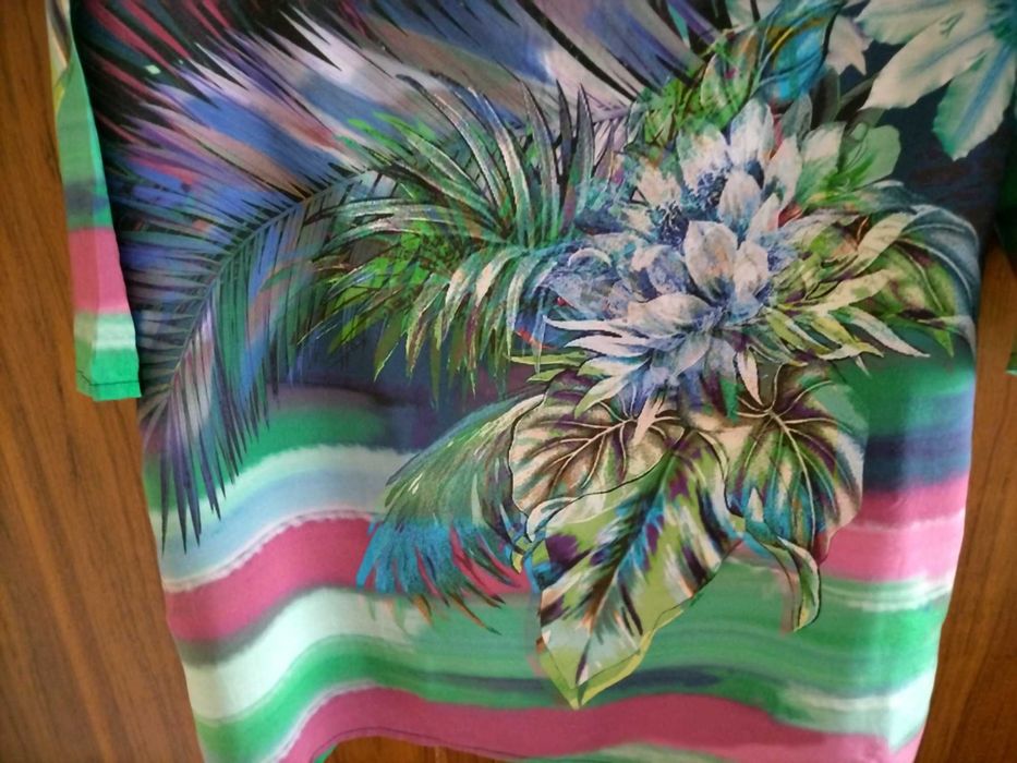 Bluza Creation L, matase si vascoza, noua, mar S-36/38, model floral