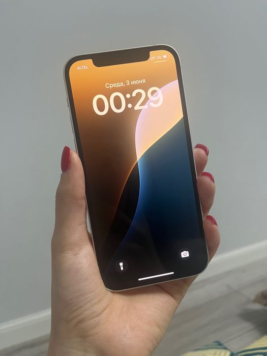 iPhone 12 продам срочно