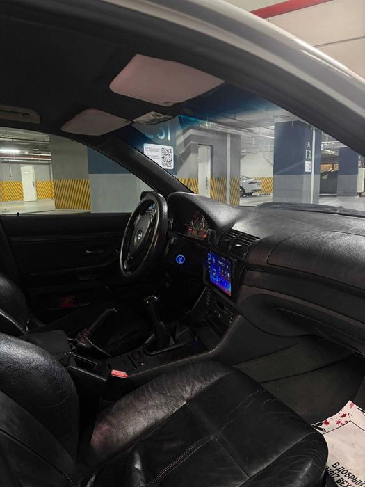 BMW E39 3 литра 1996 год