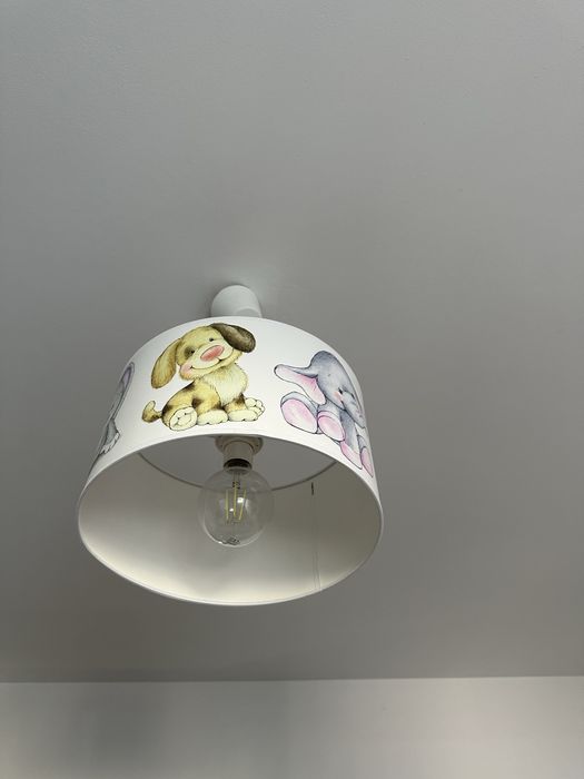 Lustra perfecta pentru camera copil