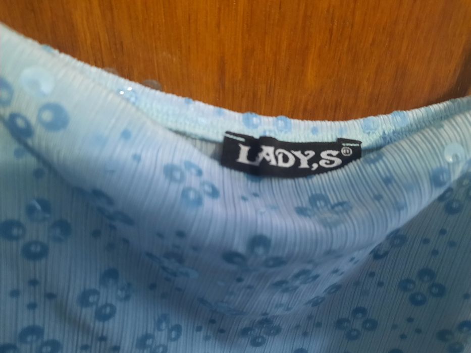 Top albastru deschis superba