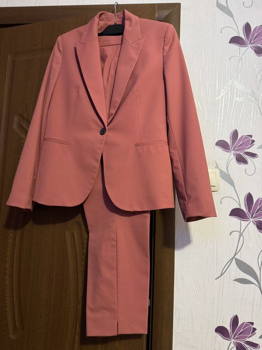 Костюм с панталон