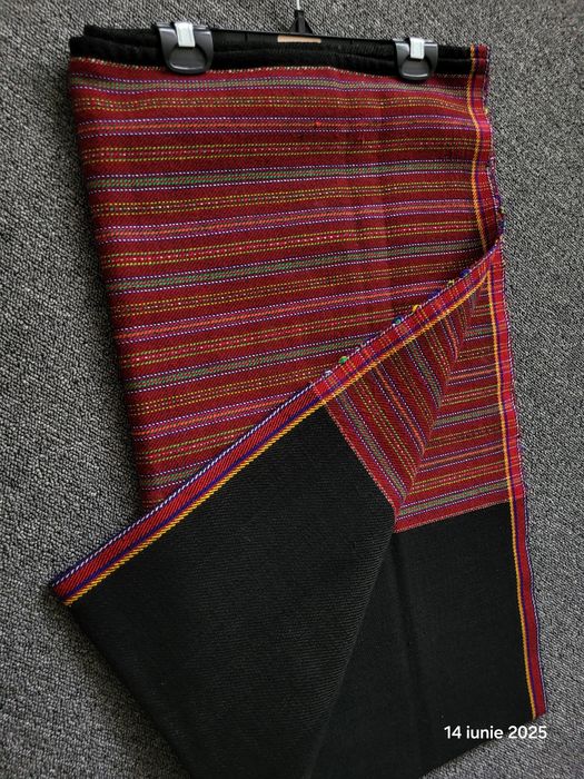 Catrinte/fote/fuste vechi traditionale autentice