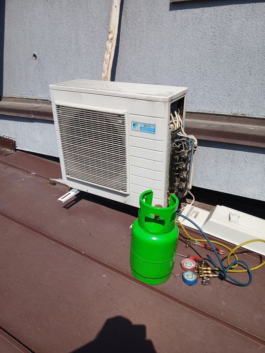 Încărcare freon aer condiționat