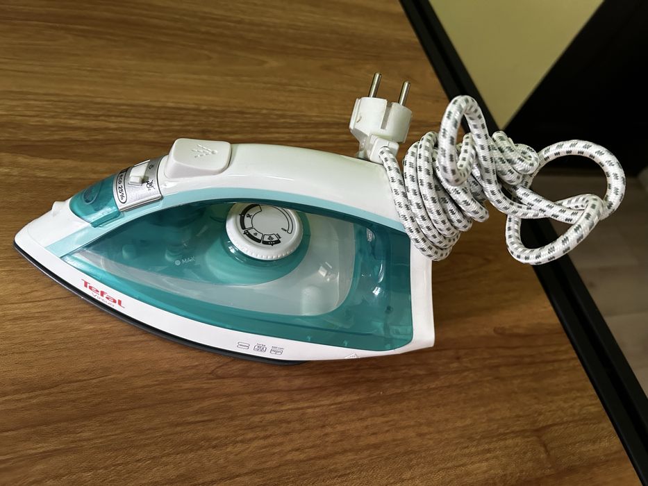 Tefal steam iron