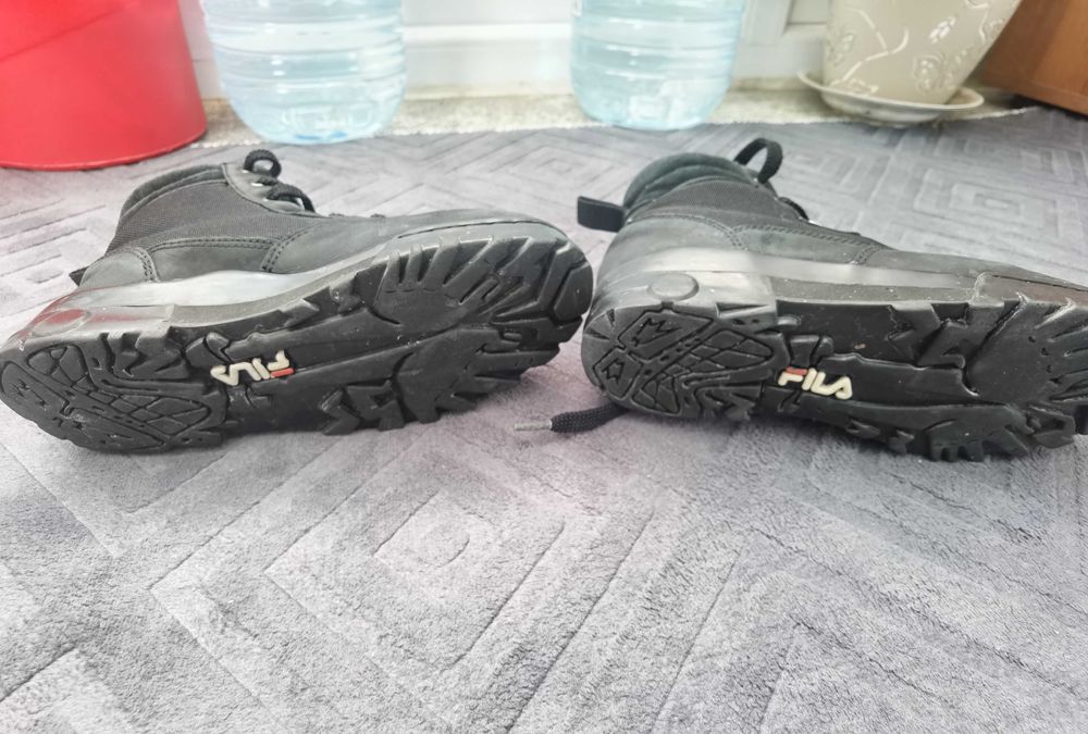 Зимни обувки FILA 39-номер