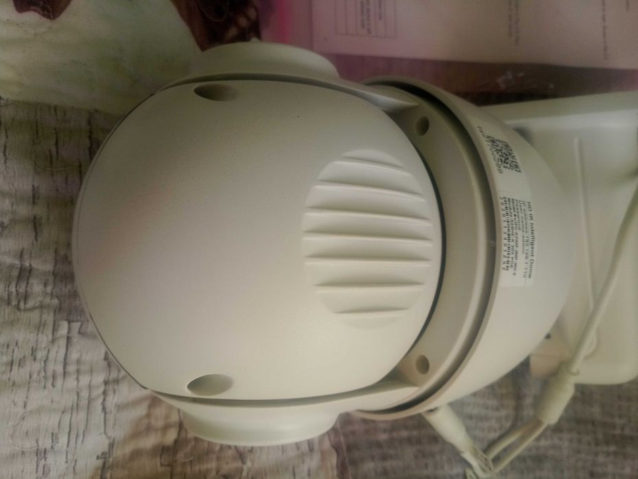 Продавам  нова POE wifi ip камера за видео наблюдение за външен монтаж