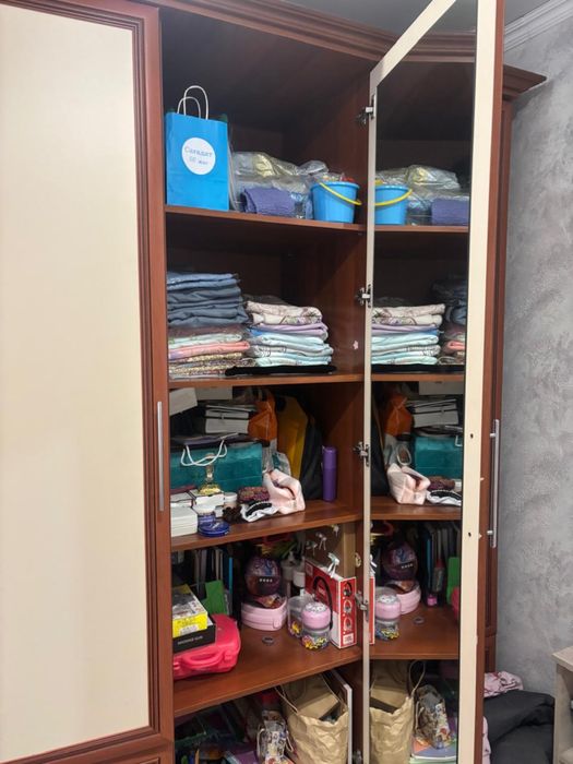 Срочно продам шкаф