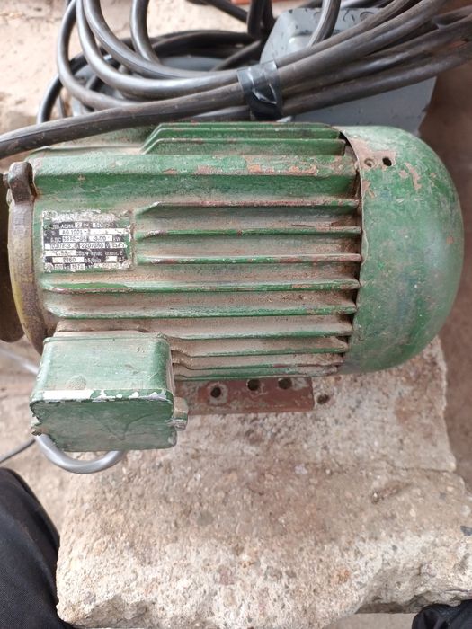 Ел. Мотор Трифазен 3кв.