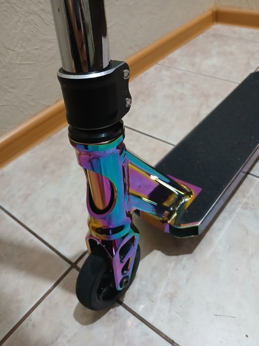 Продам трюковой самокат VIBE