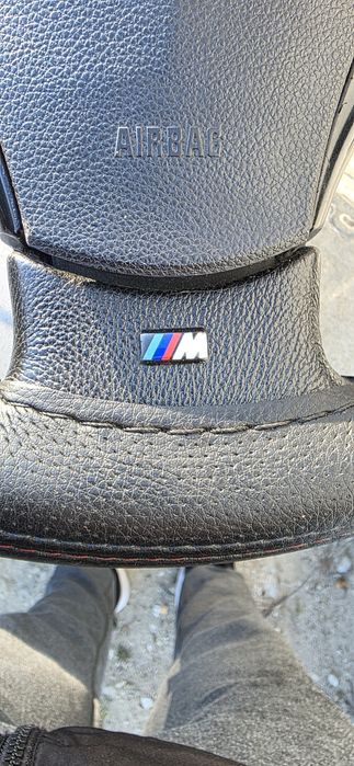 Продавам М волан