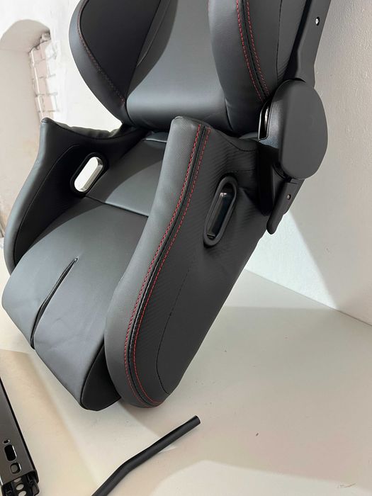 Scaun sport auto Simoni Racing Emerson SRS/11S, rabatabil, Eco-Piele Neagră/Carbon Look